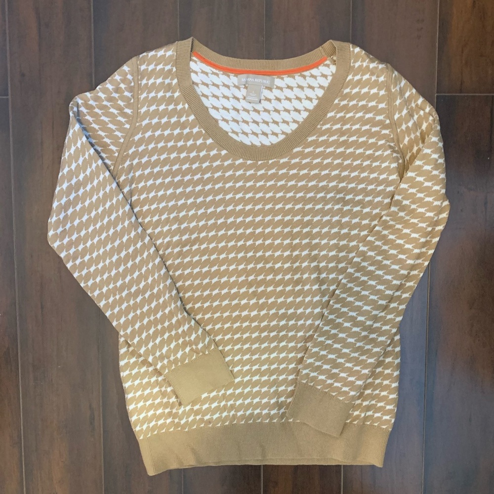 Long sleeve houndstooth gold and white scoop neck